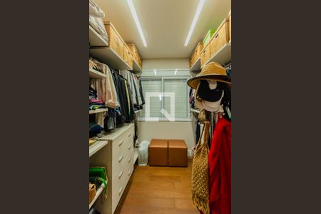 Apartamento à venda com 183m², 3 quartos e 4 vagas Apartamento à venda com 183m², 3 quartos e 4 vagasCloset da suíte 1