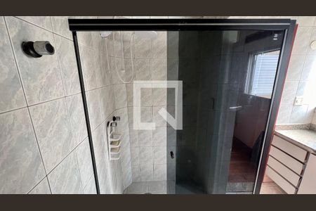 Apartamento à venda com 121m², 3 quartos e 1 vaga Apartamento à venda com 121m², 3 quartos e 1 vagaBanheiro da Suíte 1 e 2