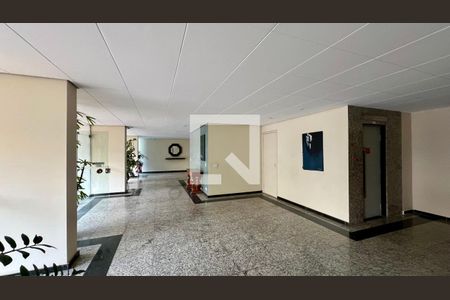 Apartamento à venda com 121m², 3 quartos e 1 vaga Apartamento à venda com 121m², 3 quartos e 1 vagaHall de entrada