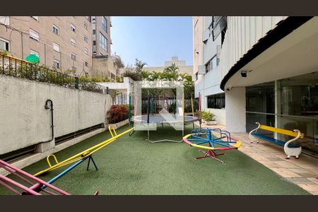 Apartamento à venda com 121m², 3 quartos e 1 vaga Apartamento à venda com 121m², 3 quartos e 1 vagaPlayground