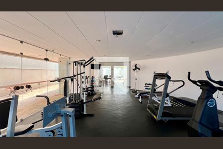 Apartamento à venda com 121m², 3 quartos e 1 vaga Apartamento à venda com 121m², 3 quartos e 1 vagaAcademia