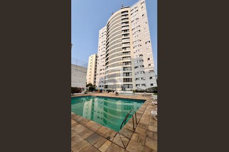 Apartamento à venda com 121m², 3 quartos e 1 vaga Apartamento à venda com 121m², 3 quartos e 1 vagaPiscina