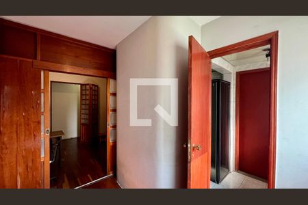 Apartamento à venda com 121m², 3 quartos e 1 vaga Apartamento à venda com 121m², 3 quartos e 1 vagaSuite 1