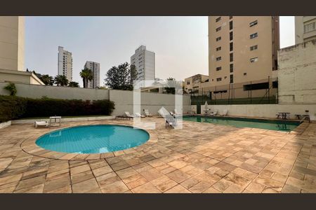 Apartamento à venda com 121m², 3 quartos e 1 vaga Apartamento à venda com 121m², 3 quartos e 1 vagaPiscina