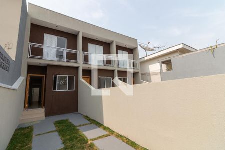 Casa à venda com 100m², 3 quartos e 2 vagasGaragem