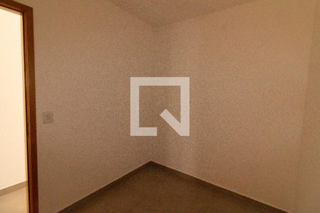 Casa à venda com 100m², 3 quartos e 2 vagasQuarto 2