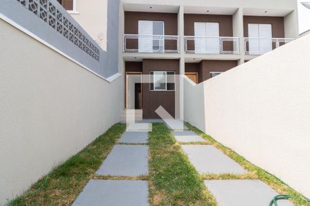 Casa à venda com 100m², 3 quartos e 2 vagasGaragem