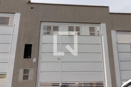 Casa à venda com 100m², 3 quartos e 2 vagasFachada