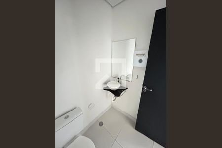 Casa à venda com 300m², 5 quartos e 3 vagas Casa à venda com 300m², 5 quartos e 3 vagasBanheiro 1