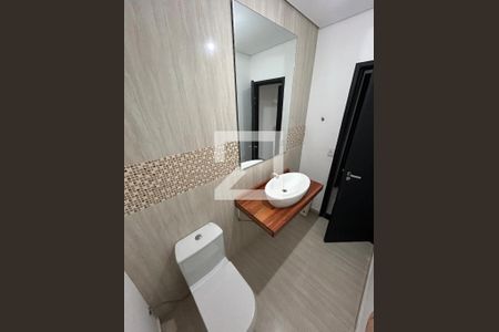 Casa à venda com 300m², 5 quartos e 3 vagas Casa à venda com 300m², 5 quartos e 3 vagasBanheiro 4