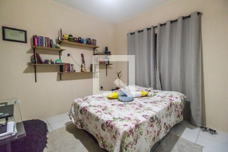 Casa à venda com 325m², 4 quartos e 2 vagas Casa à venda com 325m², 4 quartos e 2 vagasQuarto 2