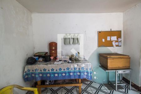 Casa à venda com 325m², 4 quartos e 2 vagas Casa à venda com 325m², 4 quartos e 2 vagasCozinha