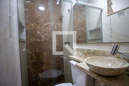 Apartamento à venda com 70m², 3 quartos e 2 vagasBanheiro da Suíte 2