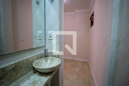 Apartamento à venda com 70m², 3 quartos e 2 vagasBanheiro da Suíte 2