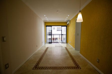 Sala de apartamento à venda com 3 quartos, 70m² em Recreio dos Bandeirantes, Rio de Janeiro