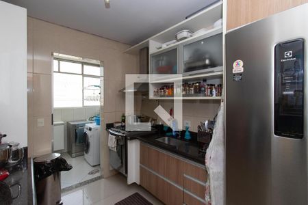 Apartamento à venda com 55m², 2 quartos e 1 vaga Apartamento à venda com 55m², 2 quartos e 1 vagaCozinha