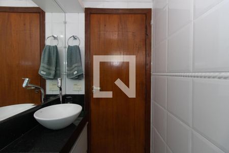 Apartamento à venda com 55m², 2 quartos e 1 vaga Apartamento à venda com 55m², 2 quartos e 1 vagaBanheiro da Suíte