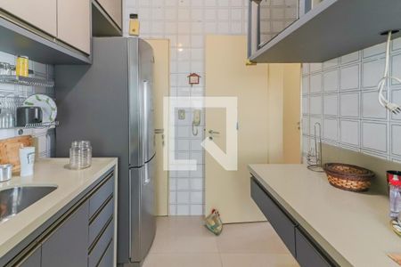 Apartamento para alugar com 86m², 2 quartos e 1 vaga Apartamento para alugar com 86m², 2 quartos e 1 vagaCozinha e Área de Serviço