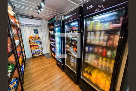 Apartamento à venda com 54m², 2 quartos e 1 vagaMercadinho