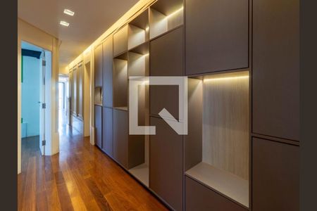 Apartamento à venda com 503m², 5 quartos e 4 vagas