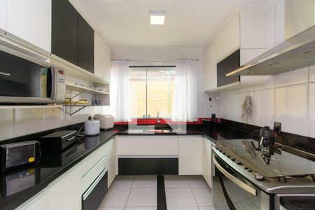 Casa à venda com 150m², 3 quartos e 2 vagasCozinha