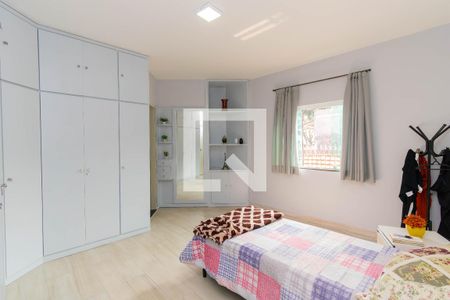 Casa à venda com 150m², 3 quartos e 2 vagasSuíte