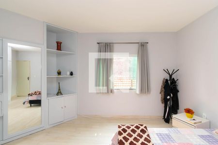 Casa à venda com 150m², 3 quartos e 2 vagasSuíte