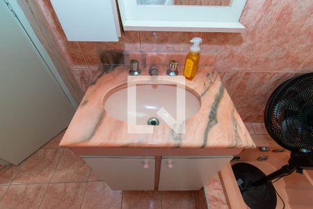 Casa à venda com 150m², 3 quartos e 2 vagasBanheiro da Suíte