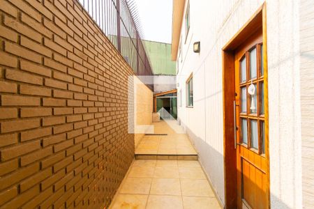 Casa à venda com 150m², 3 quartos e 2 vagasCorredor Externo