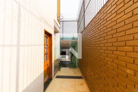Casa à venda com 150m², 3 quartos e 2 vagasCorredor Externo