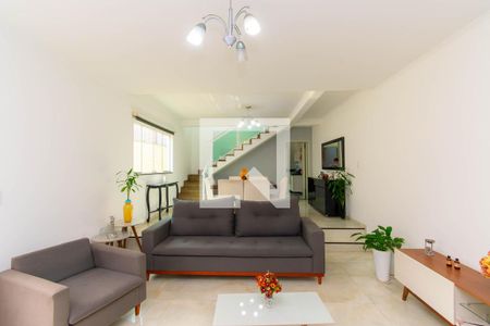Sala de casa à venda com 3 quartos, 150m² em Vila Zelina, São Paulo
