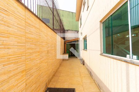 Casa à venda com 150m², 3 quartos e 2 vagasCorredor Externo