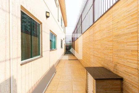 Casa à venda com 150m², 3 quartos e 2 vagasCorredor Externo