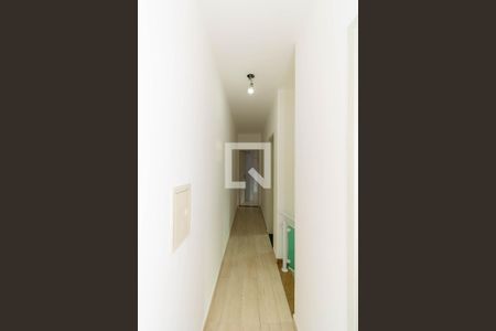 Casa à venda com 150m², 3 quartos e 2 vagasCorredor