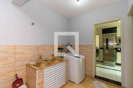 Casa à venda com 150m², 3 quartos e 2 vagasÁrea de Serviço