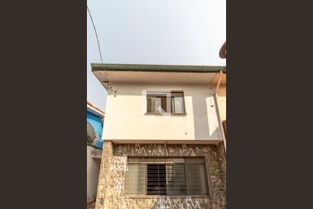 Casa à venda com 99m², 3 quartos e 2 vagasFachada