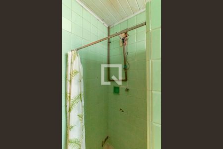 Casa à venda com 99m², 3 quartos e 2 vagasBanheiro