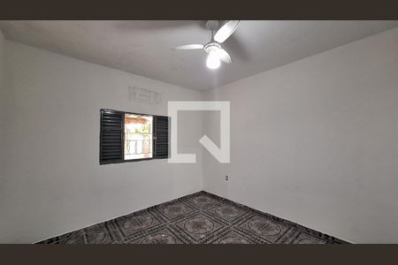 Casa para alugar com 90m², 2 quartos e 2 vagasQuarto 2