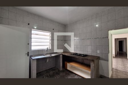 Casa para alugar com 90m², 2 quartos e 2 vagasCozinha