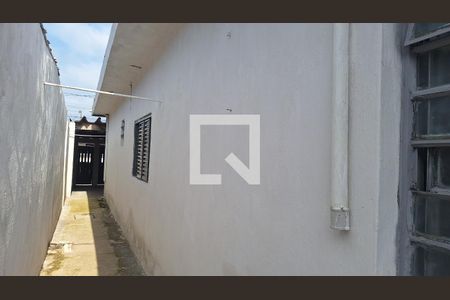 Casa para alugar com 90m², 2 quartos e 2 vagasQuintal