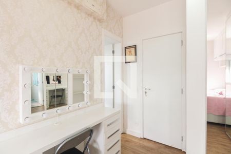 Apartamento à venda com 75m², 2 quartos e 2 vagasSuíte 