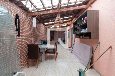 Apartamento para alugar com 100m², 2 quartos e sem vaga Apartamento para alugar com 100m², 2 quartos e sem vagaQuintal