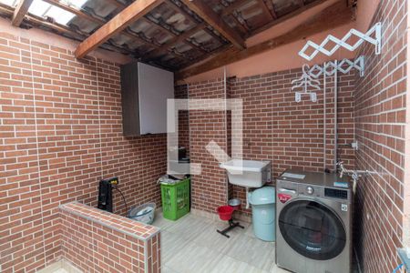 Apartamento para alugar com 100m², 2 quartos e sem vaga Apartamento para alugar com 100m², 2 quartos e sem vagaLavanderia