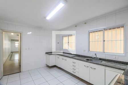 Casa para alugar com 160m², 3 quartos e 4 vagasCozinha 