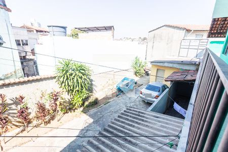 Casa à venda com 371m², 3 quartos e 6 vagas Casa à venda com 371m², 3 quartos e 6 vagasCasas de Fundos com Garagem