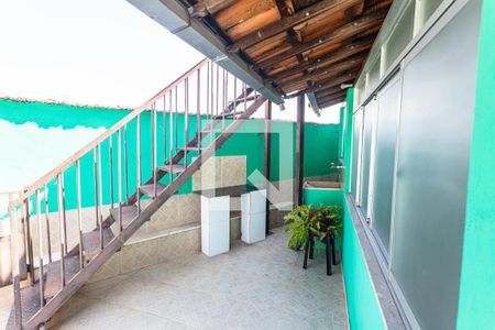 Casa à venda com 371m², 3 quartos e 6 vagas Casa à venda com 371m², 3 quartos e 6 vagasÁrea de Serviço 1