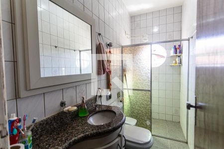 Casa à venda com 371m², 3 quartos e 6 vagas Casa à venda com 371m², 3 quartos e 6 vagasBanheiro Social