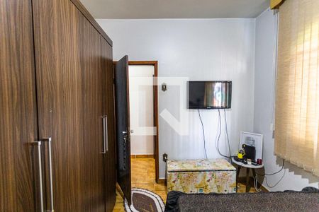 Casa à venda com 371m², 3 quartos e 6 vagas Casa à venda com 371m², 3 quartos e 6 vagasQuarto 3