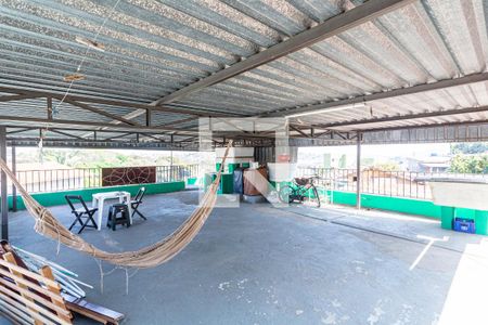 Casa à venda com 371m², 3 quartos e 6 vagas Casa à venda com 371m², 3 quartos e 6 vagasTerraço/Área de Serviço 2