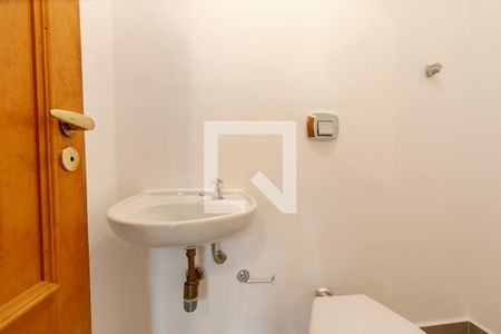 Banheiro de Serviço de apartamento para alugar com 3 quartos, 148m² em Cidade Monções, São Paulo
